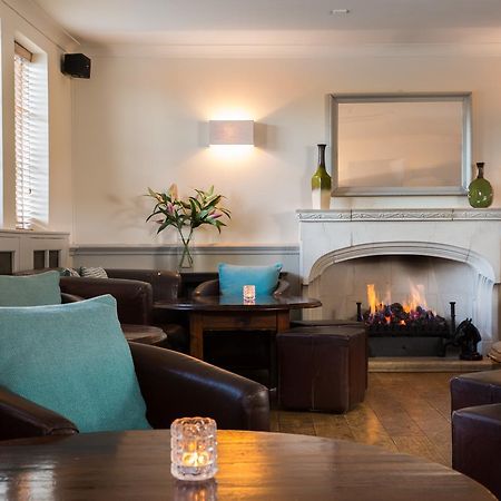 The Chequers Inn Биконсфилд Экстерьер фото