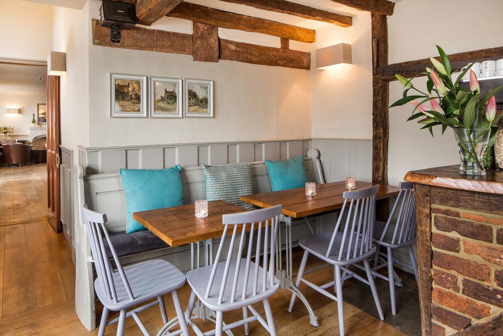 The Chequers Inn Биконсфилд Экстерьер фото